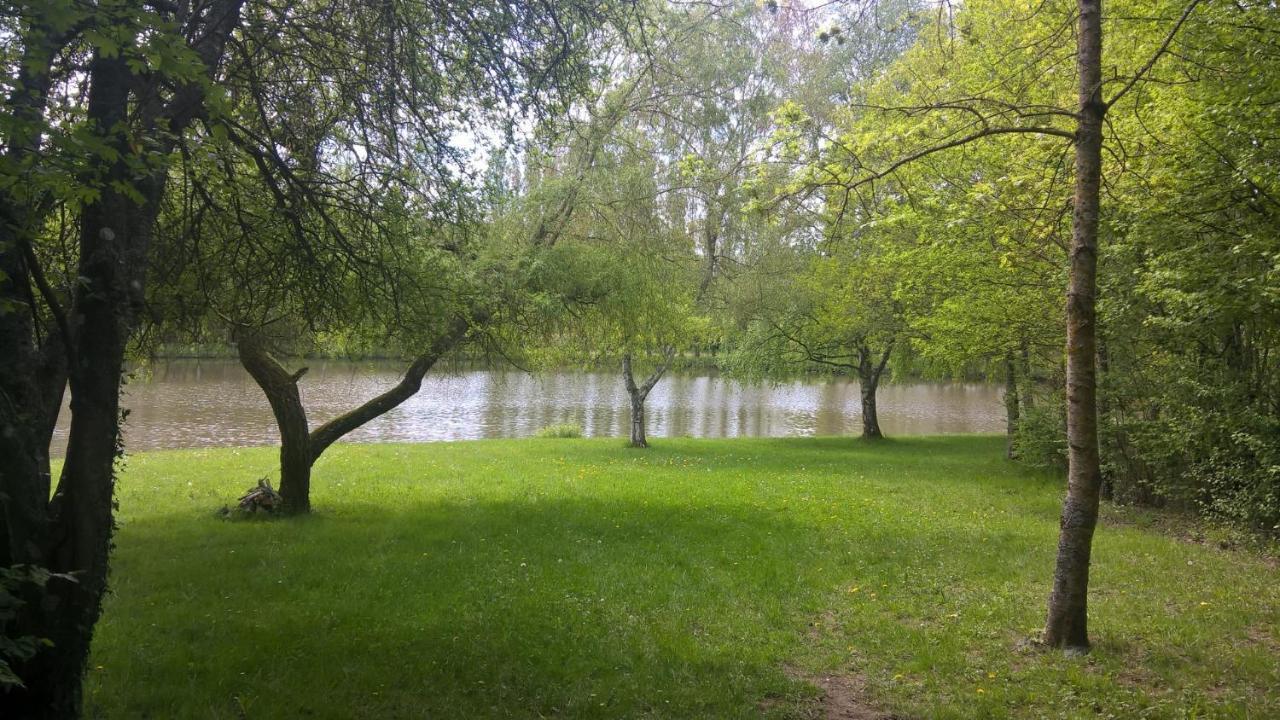Gîte des Etangs de Beaulieu Le Plessis-Dorin Extérieur photo
